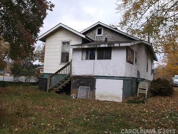 3rd image of 423 Brookdale Dr