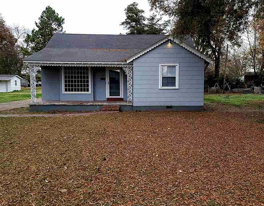 1st image of 136 Poplar St