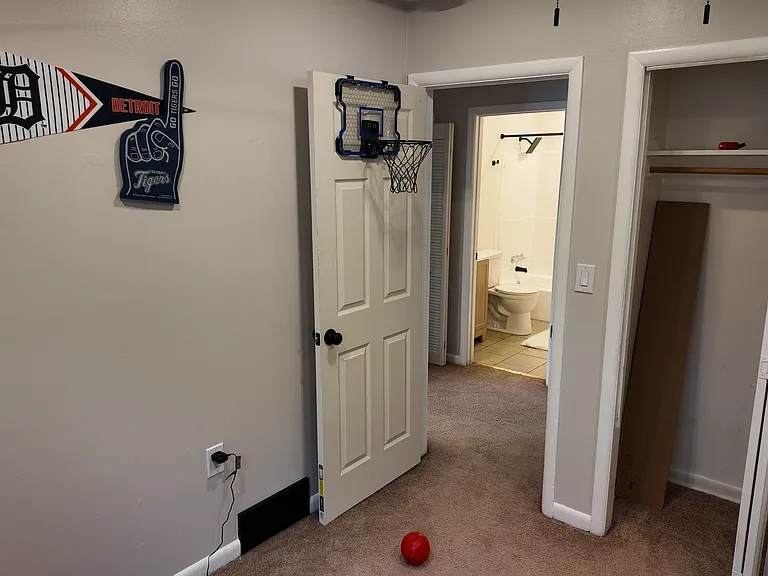 6107 John Daly St — Photo 29