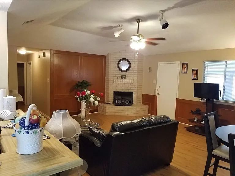 2711 Amaranth Dr — Photo 9