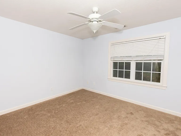 104 Streamwood Dr — Photo 21