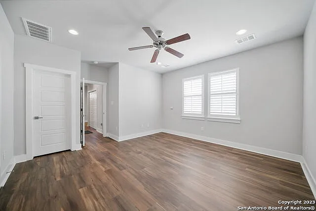 223 Claremont Ave #101 — Photo 22