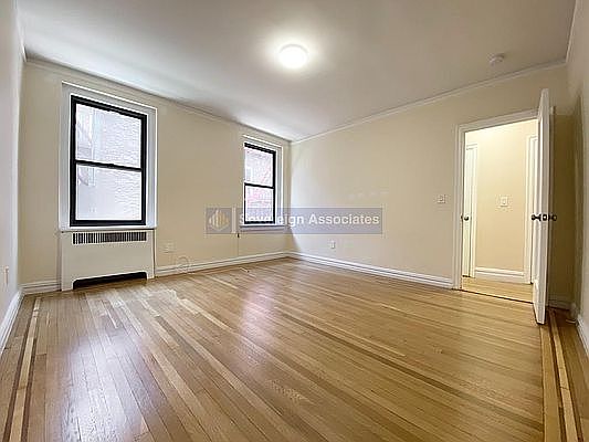 4th image of 567 Fort Washington Ave APT 4C