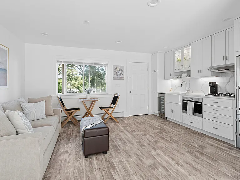 70 Middle Pond Rd #15 — Photo 10