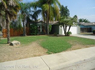 2420 W Elowin Ave, Visalia, CA 93291