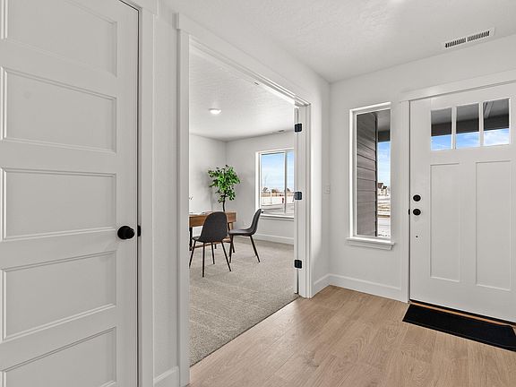 5th image of 465 NW Monte Vista Ave #X24vhx