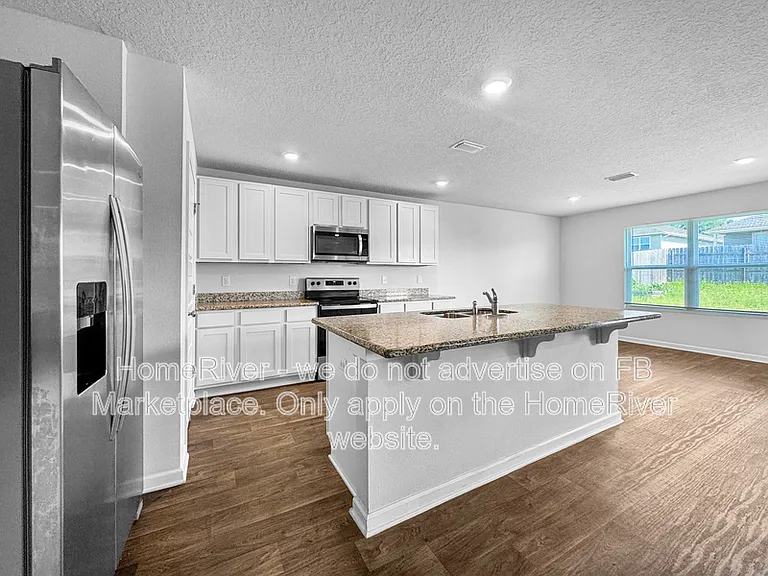 5578 Guinevere Ln — Photo 2