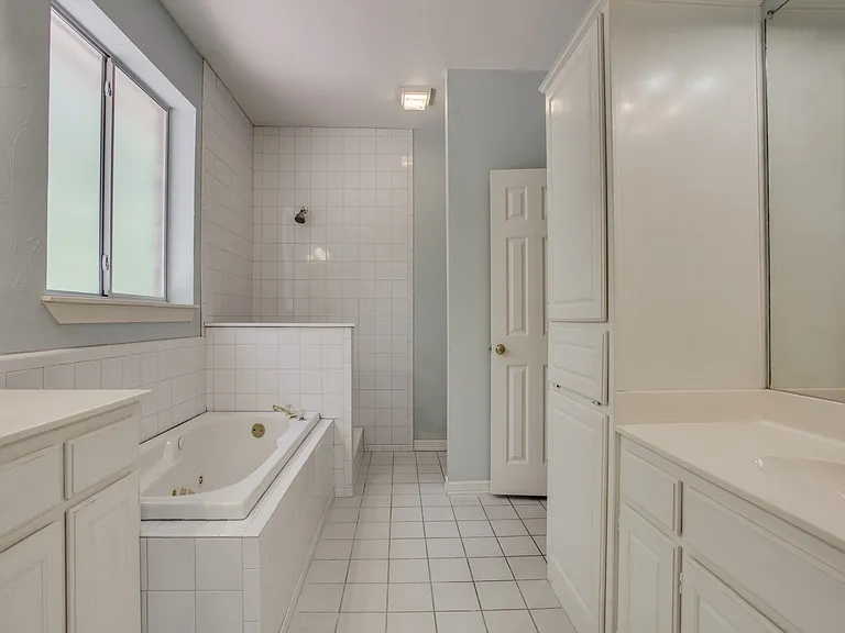 2974 Peninsula Dr — Photo 3