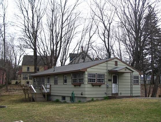 1st image of 15 Melcher Ct