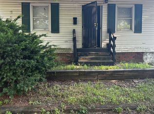 567 W Leafland Ave, Decatur, IL 62522