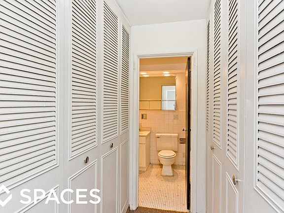 4th image of 516 W Melrose St #2O3