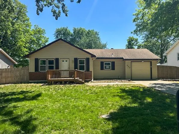 307 SW Glendana St, Lees Summit, MO 64081