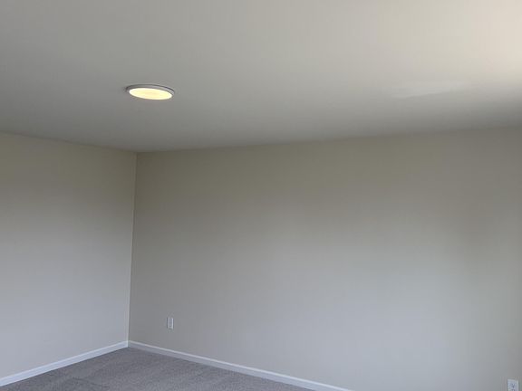 5th image of 16932 Aiken Ridge Cir