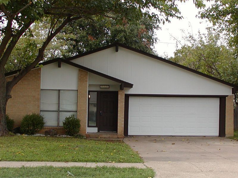 1st image of 2337 Chandelle Dr