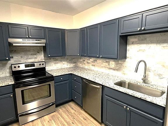 3rd image of 3091 Colonial Way APT A4