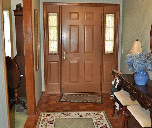 4th image of 833 Berkay Ln