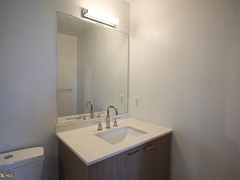 515 N Washington St #203 — Photo 16