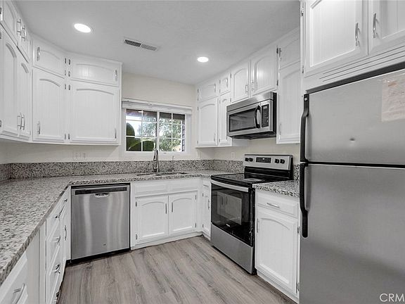 5th image of 1527 Underwood Ave