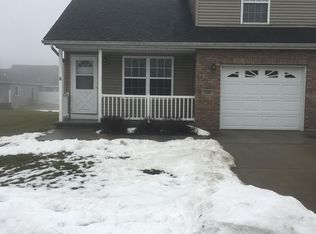 230 4th Ave NE, Demotte, IN 46310