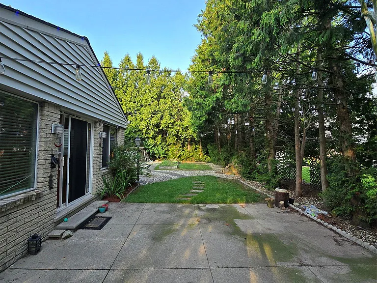 2310 Cumberland Dr — Photo 29