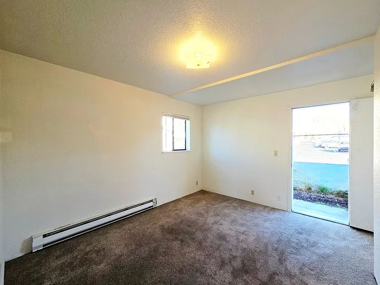 219-259 Independence Way — Photo 33