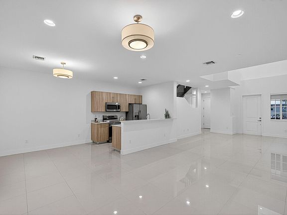 2nd image of 737 SE 1st Court #737