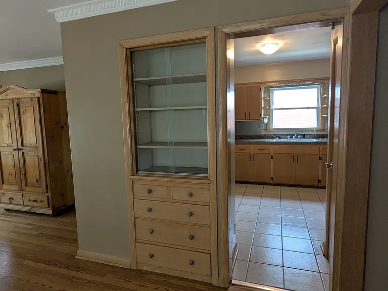 8833 W Hawthorne Ave — Photo 5