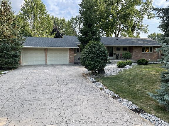 2nd image of 505 Fanshawe Park Rd E