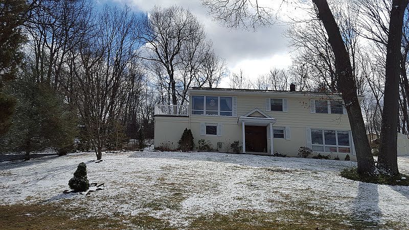 2nd image of 11 Graceview Dr