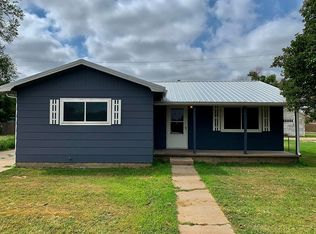 905 W Oak St, Lamar, CO 81052
