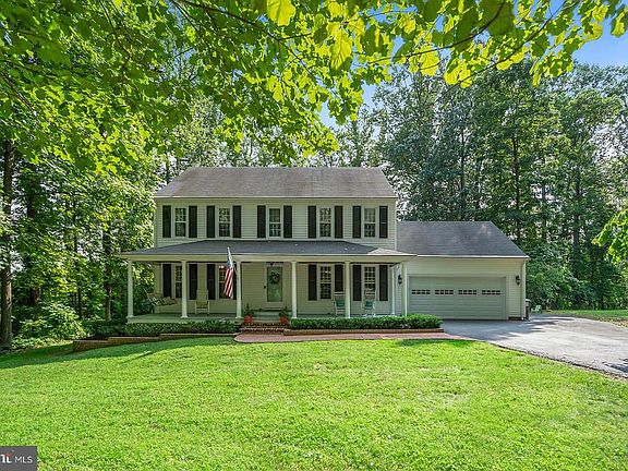 3rd image of 7266 Periwinkle Ct