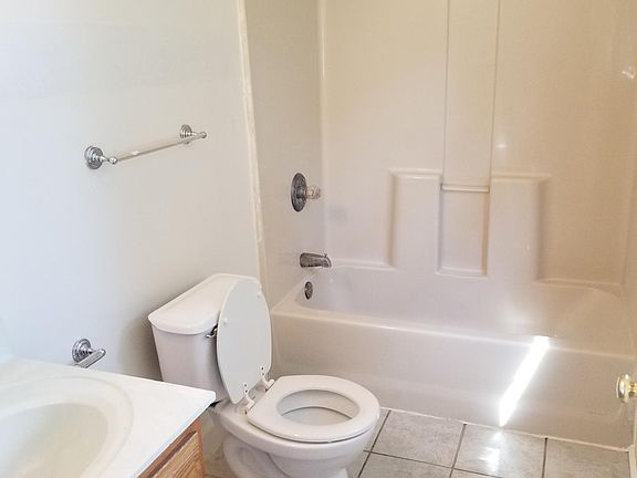 5th image of 1421 N Wheeling Ave APT C