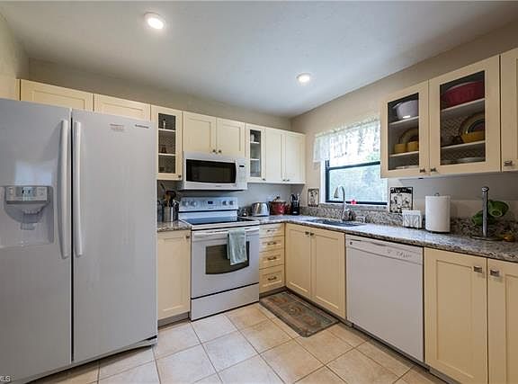 2nd image of 13252 White Marsh Ln #3205