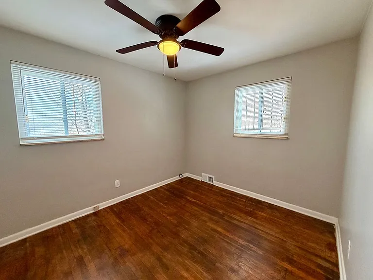 630 Dornbush St — Photo 11