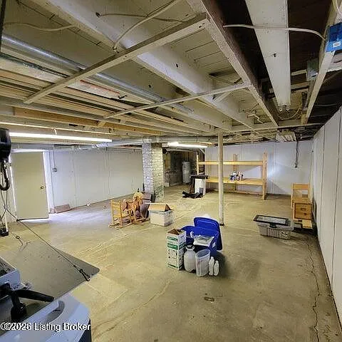 210 Arterburn Dr — Photo 32