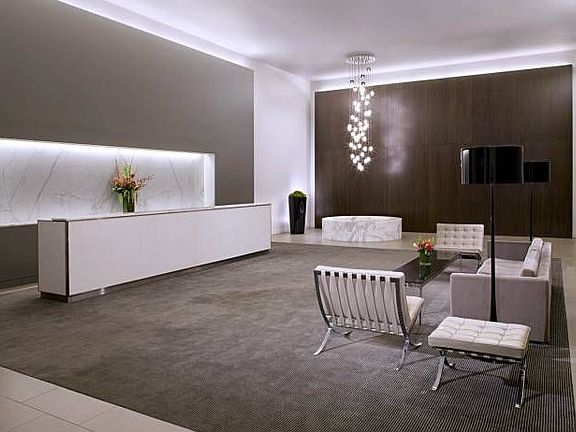 vistaEAST Lobby