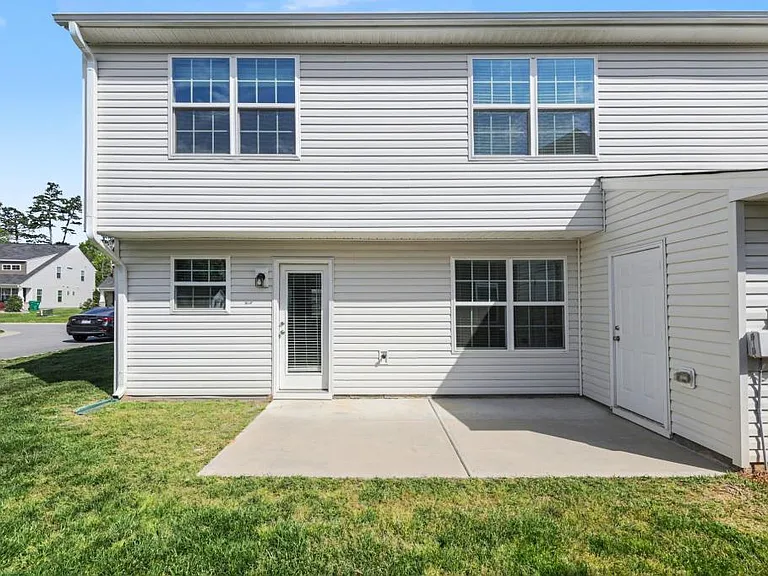 3874 Copperfield Ct — Photo 9