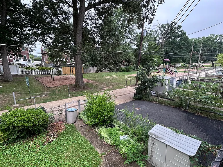 8675 Oak Rd — Photo 25