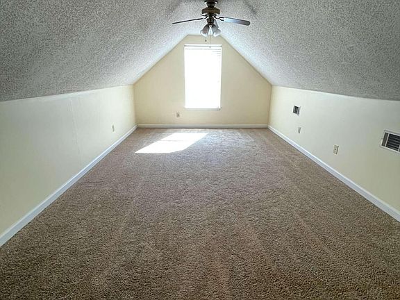 2nd image of 208 Lonesome Pine Ct