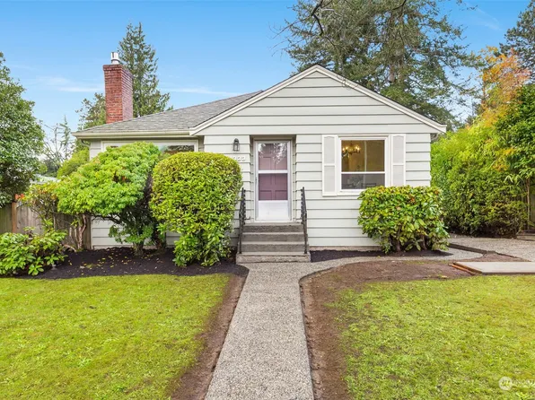 11333 35th Avenue NE, Seattle, WA 98125