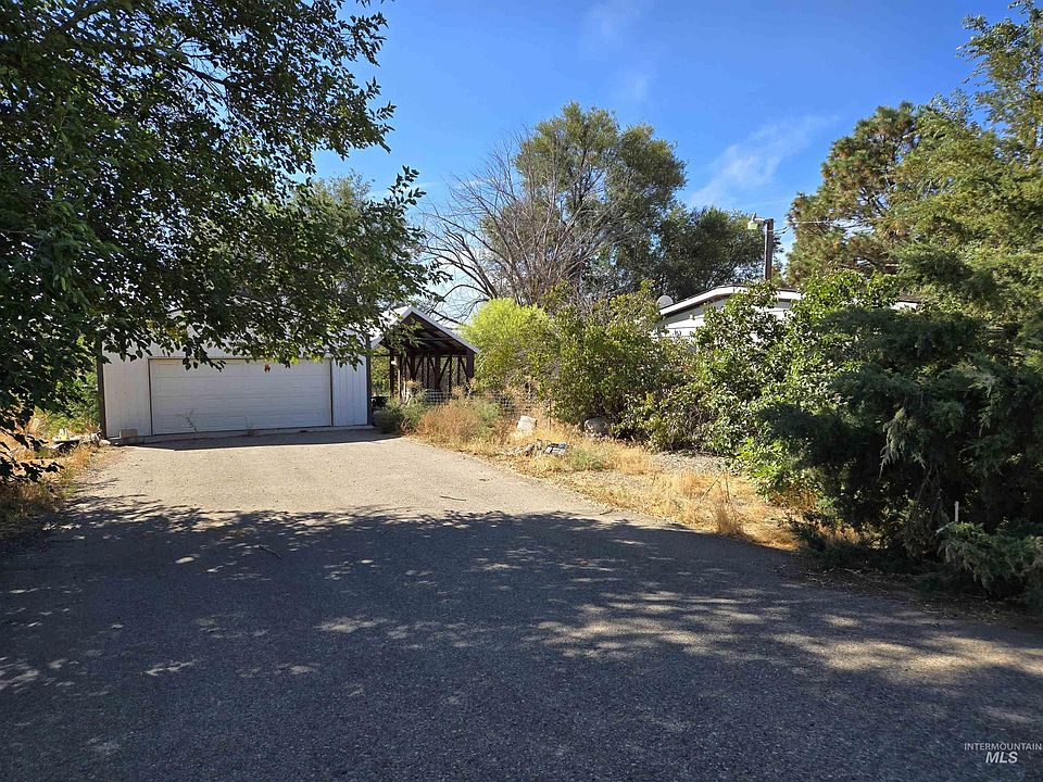 2nd image of 700 SW 18th Ave