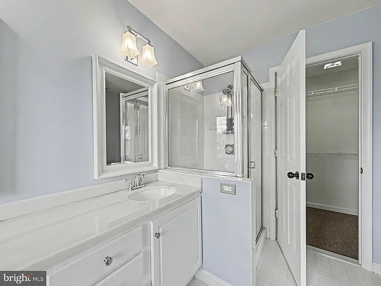 11527 Bertram St — Photo 23