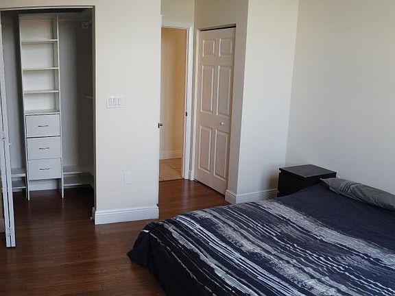 5th image of 3232 Coral Way APT 604