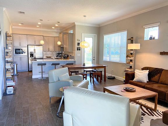 3rd image of 13100 Kocher Way