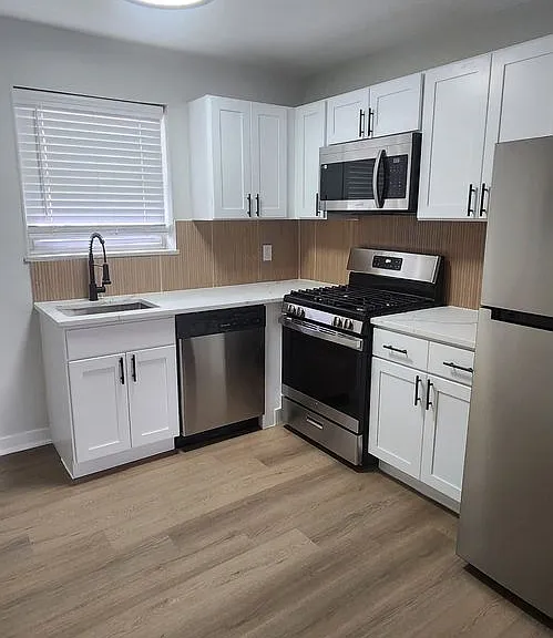 Westwood Court Apts — Photo 1