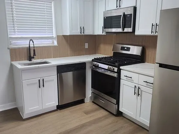 Westwood Court Apts