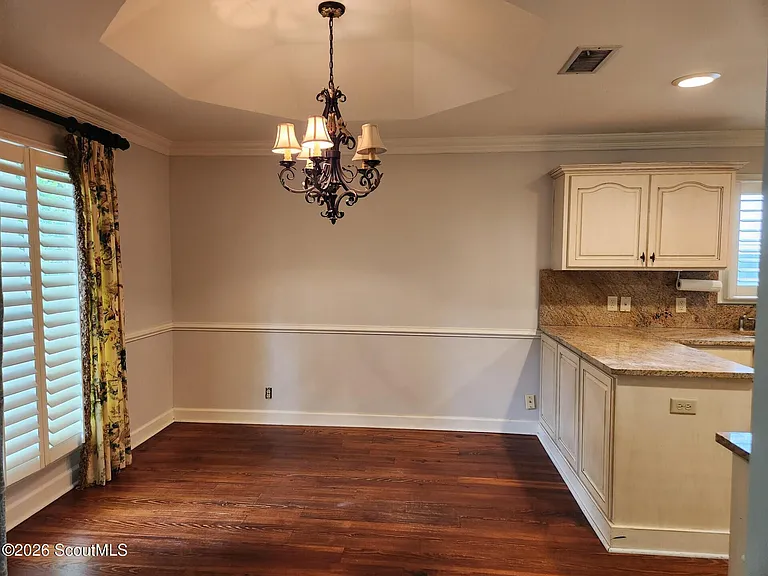 103 Mews Cir — Photo 9
