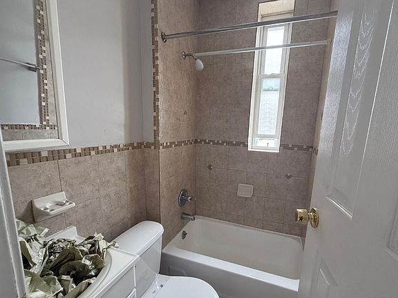 3rd image of 109 60th St #11