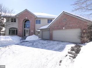 11305 Hawk High Ct, Eden Prairie, MN 55347