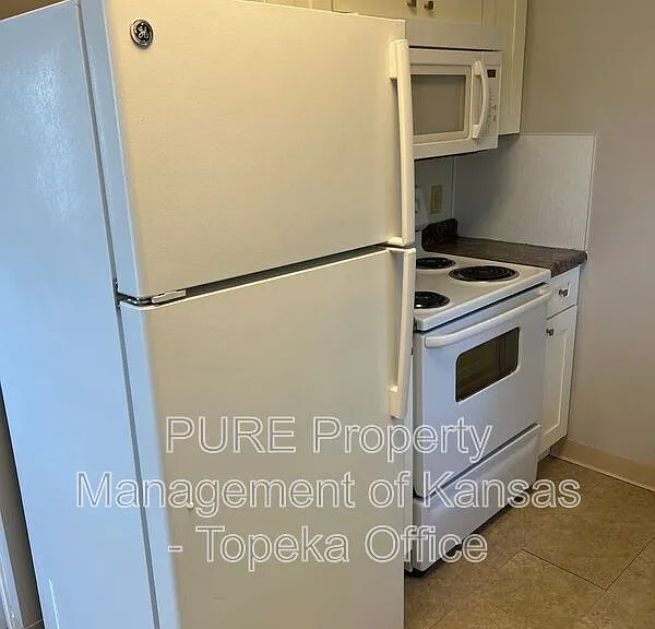 1926 SE Michigan Ave — Photo 16